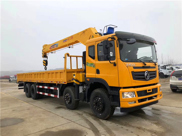 東風(fēng)T5前四后八16噸隨車吊