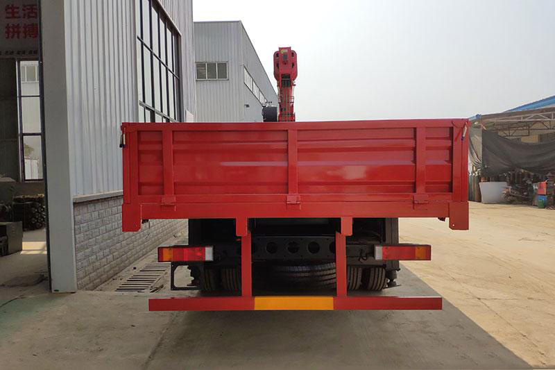 三一14噸天龍前四后八東風(fēng)隨車吊圖片展示5