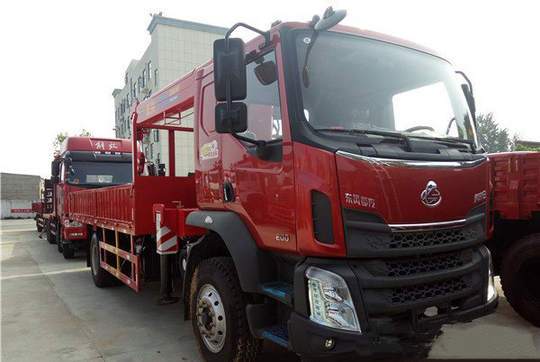 長興8噸柳汽東風(fēng)隨車吊
