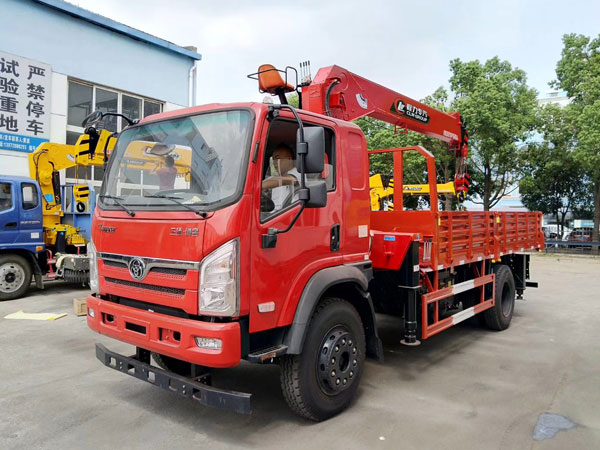 三環(huán)8噸程力隨車吊(山區(qū)專用)