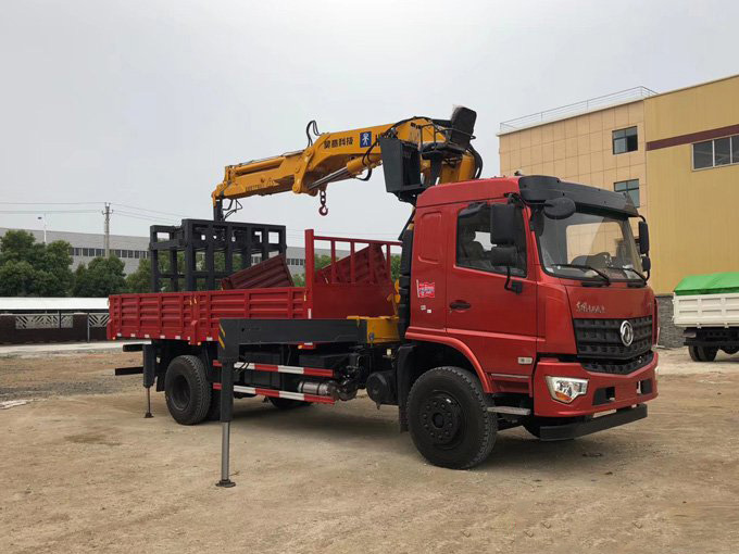 8噸東風(fēng)隨車吊帶夾具多功能隨車吊