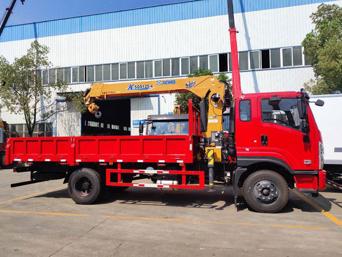 徐工5噸東風(fēng)暢行D1L隨車吊圖片展示4