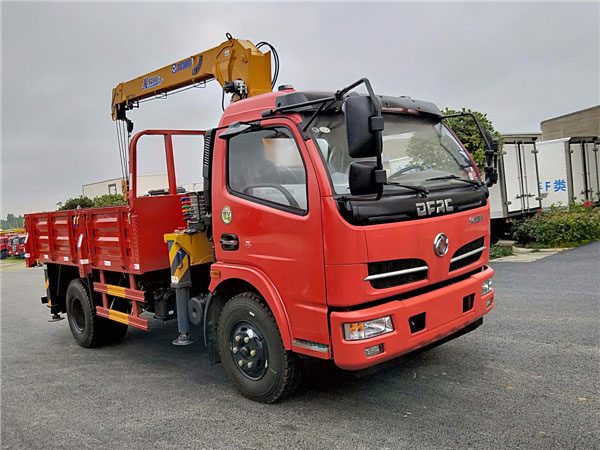 藍(lán)牌2噸東風(fēng)隨車吊（東風(fēng) -- 福瑞卡2噸隨車起重運(yùn)輸車）圖片展示5