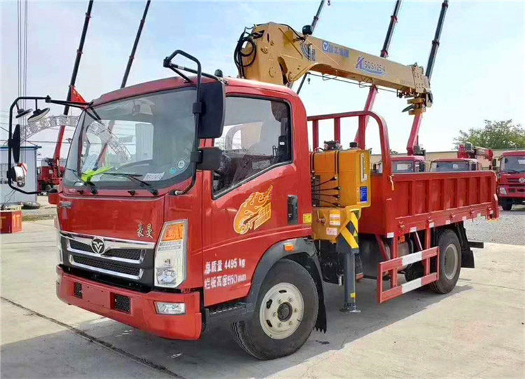 藍牌隨車吊底盤哪個品牌好？