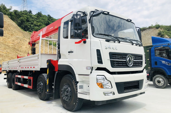 三一隨車吊12噸最新款，你值得擁有