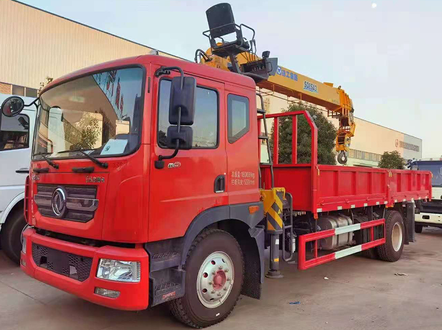 東風(fēng)多利卡徐工8噸隨車吊多少錢