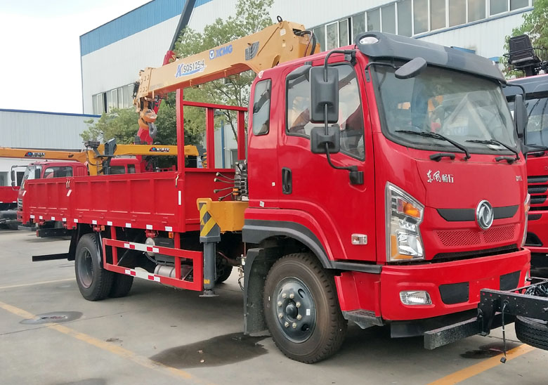 東風(fēng)D1暢行3噸隨車吊 最低價18+萬