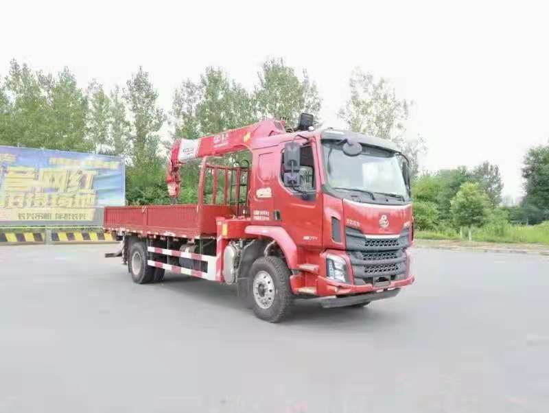 東風(fēng)柳汽長興8噸隨車吊