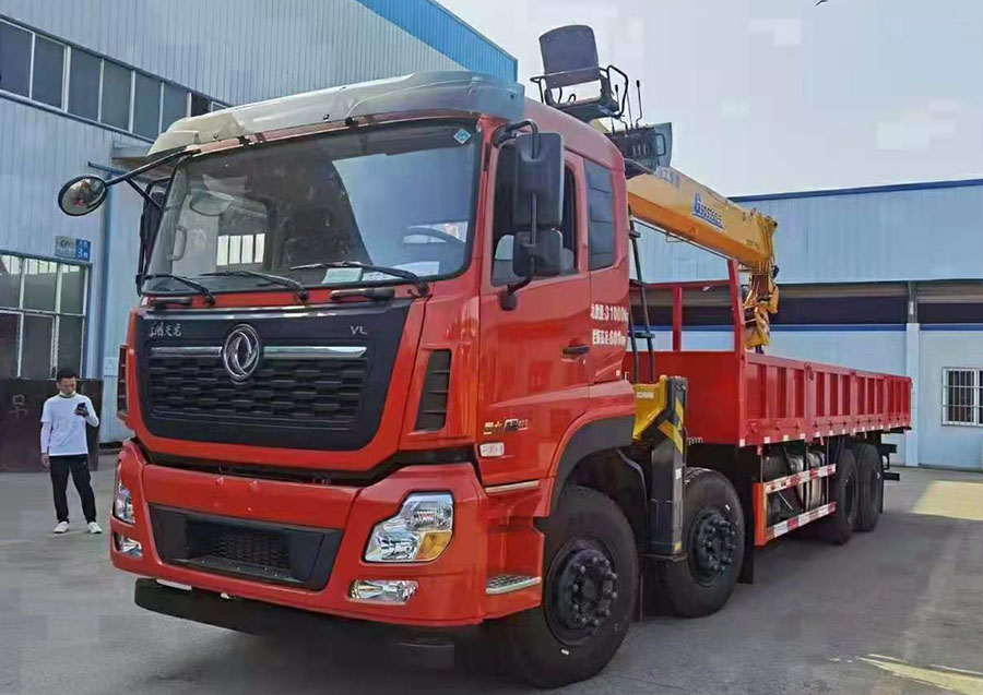 東風(fēng)天龍徐工14噸隨車吊 國六410馬力圖片展示5