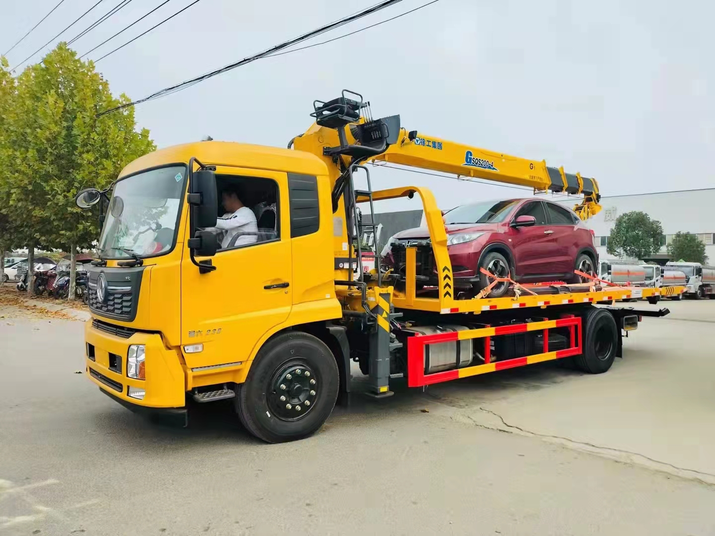 東風(fēng)天錦清障隨車(chē)吊 徐工8噸吊機(jī)