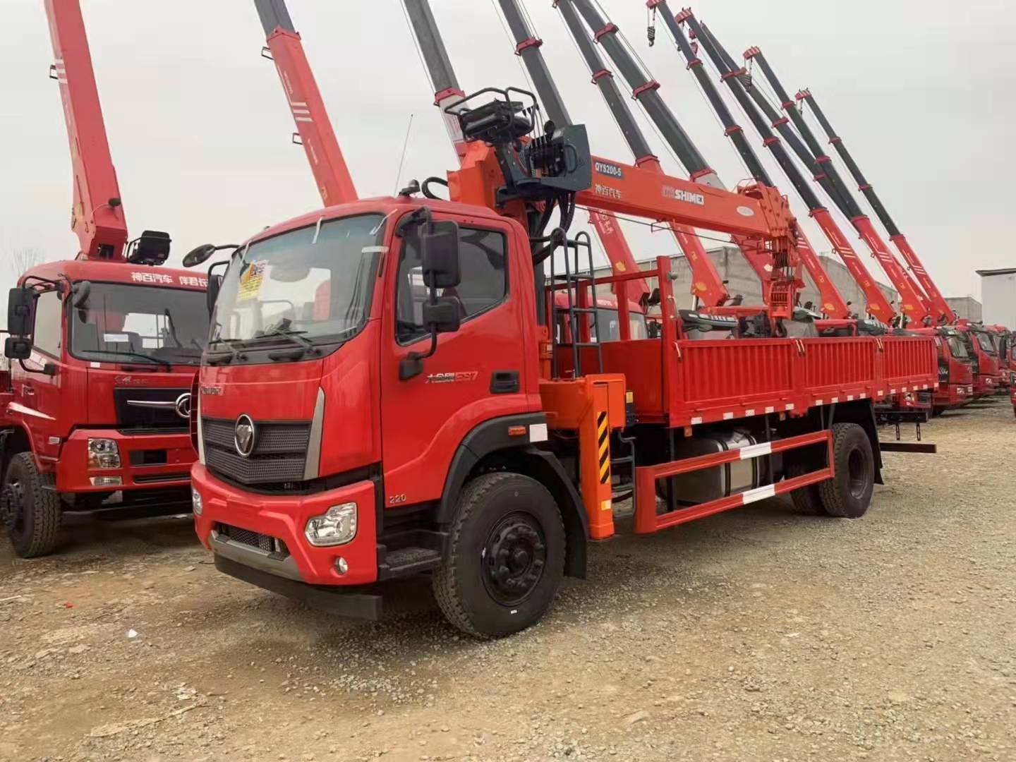 福田瑞沃8噸隨車(chē)吊 石煤直臂吊機(jī)